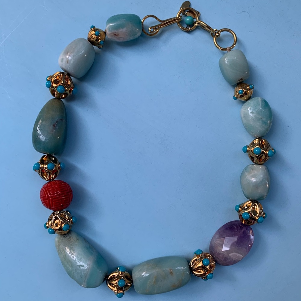 Necklace no name real stones